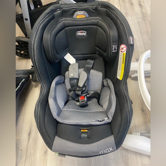 Chicco NextFit Max ClearTex Convertible Car Seat - Picture 1 of 1